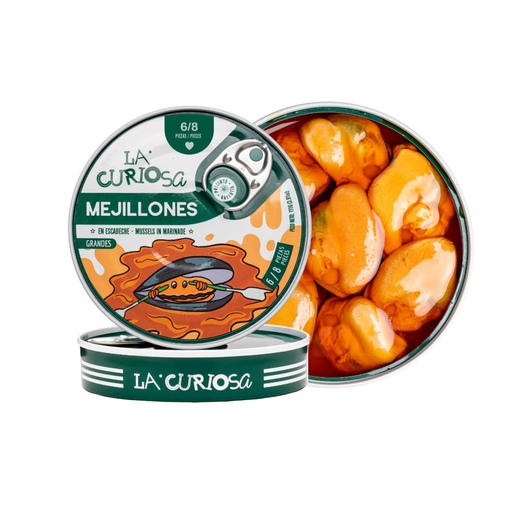 Open can of La Curiosa Mejillones with a white background